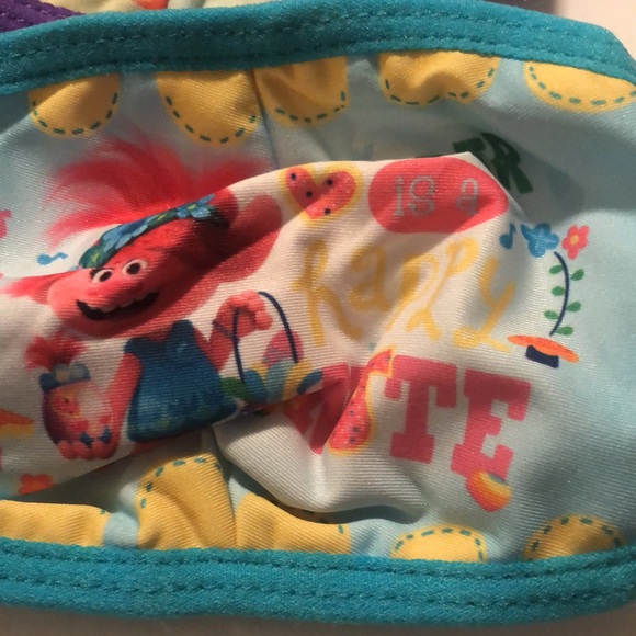 Dream Works Trolls  Poppy Easter face mask set reusable washable - Picture 2 of 3